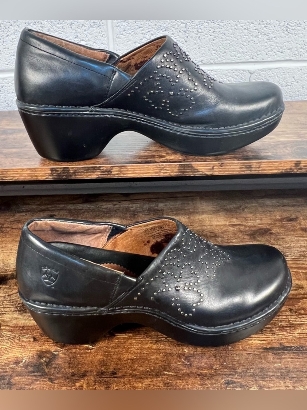 Ariat Strathmore Clogs Shoes Slip On Black Floral Studded Pattern Women's 10